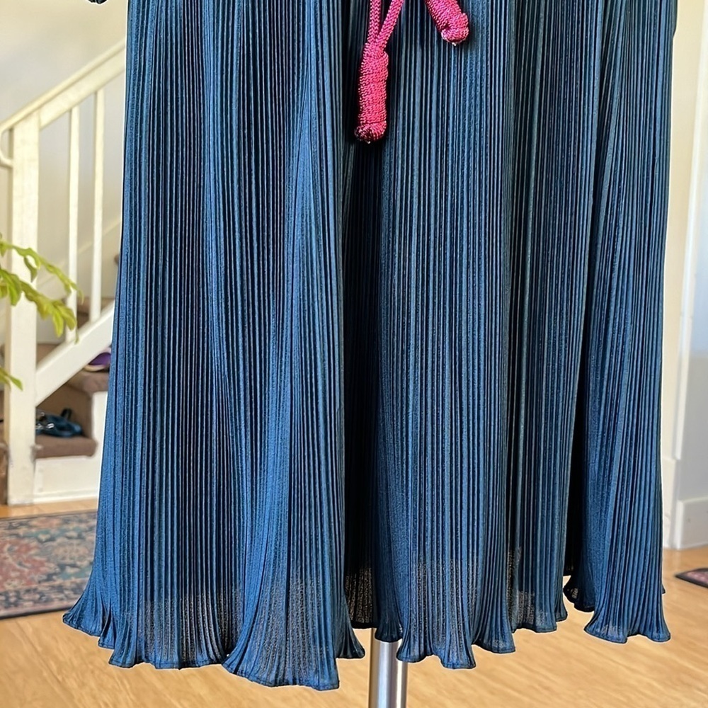 VINTAGE Hal Ferman Accordion Pleated Dress in Navy Size Small - Picture 7 of 13